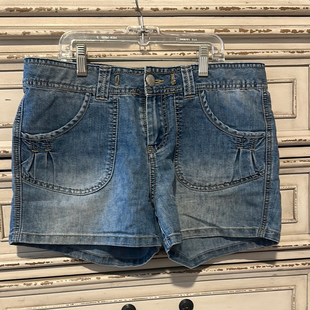 UNIONBAY Blue Jean Shorts Raw Hem Casual